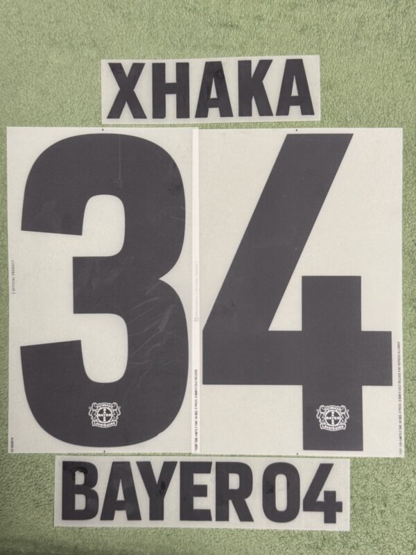 Bayer 04 Leverkusen Spieler Flock XHAKA Castore Away Trikot 2023-2024