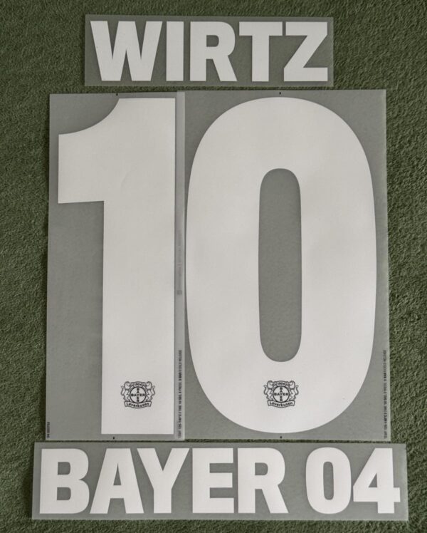 Bayer 04 Leverkusen Spieler Flock WIRTZ Castore Home Trikot 2024-2025